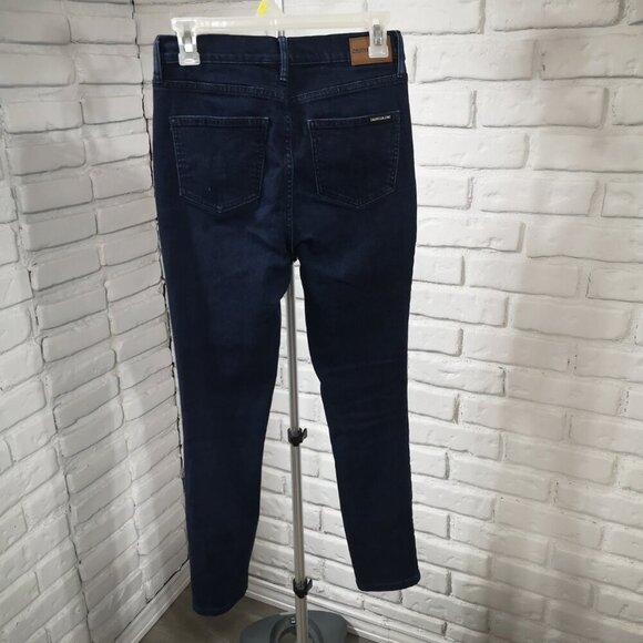 Calvin Klein Jeans Ladies Size 4 Dark Wash High Rise Skinny Blue Jeans - Picture 2 of 14